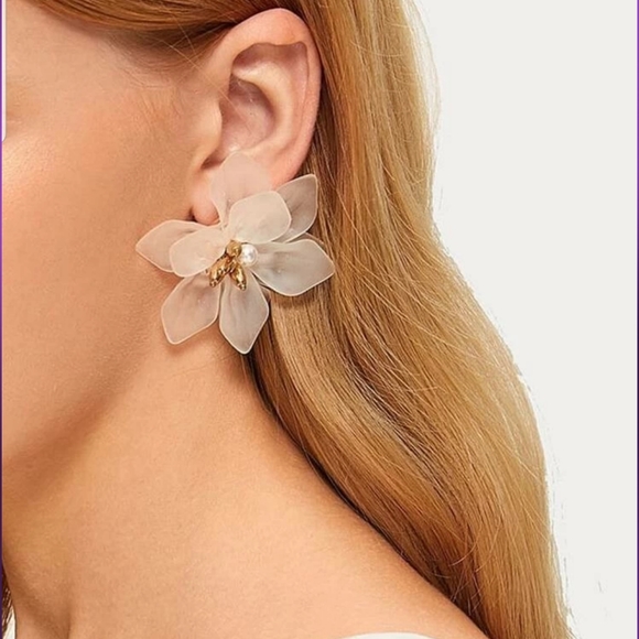 Nikkiwallflower Jewelry - *Florence* Flower Earrings